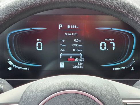 Used 2025 Kia Sportage LX FWD image 13