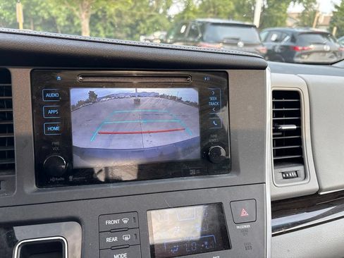 Used 2015 Toyota Sienna XLE w/ XLE Navigation Package FWD image 26