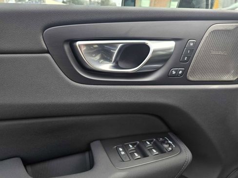 New 2026 Volvo XC60 B5 Ultra w/ Climate Package AWD/4WD image 23