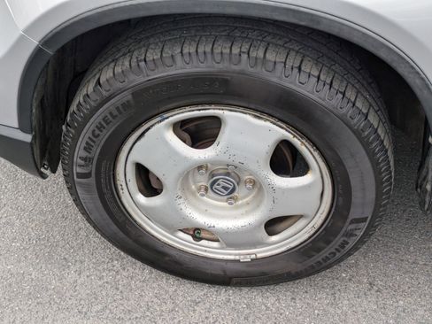 Used 2010 Honda CR-V LX image 13