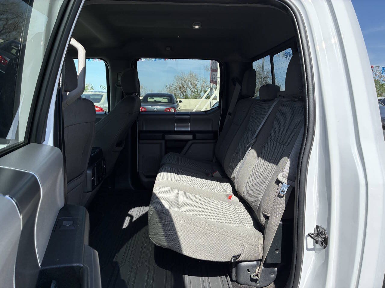 Used 2019 Ford F150 XLT w/ Equipment Group 302A Luxury AWD/4WD image 4