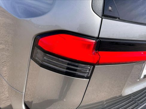 Used 2024 Lexus GX 550 image 28