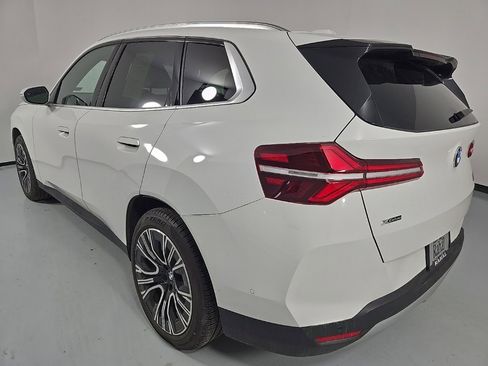 Certified 2025 BMW X3 xDrive30i w/ Convenience Package image 8