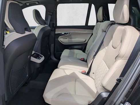 New 2026 Volvo XC90 B5 Core image 17