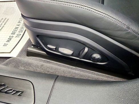 Used 2023 Porsche Panamera 4 Platinum Edition image 12