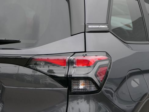 Certified 2025 Subaru Forester Premium image 6