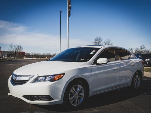 Used 2013 Acura ILX image 16