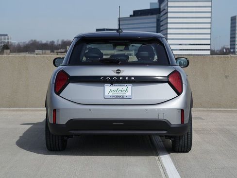 New 2026 MINI Cooper 4-Door Hardtop image 6