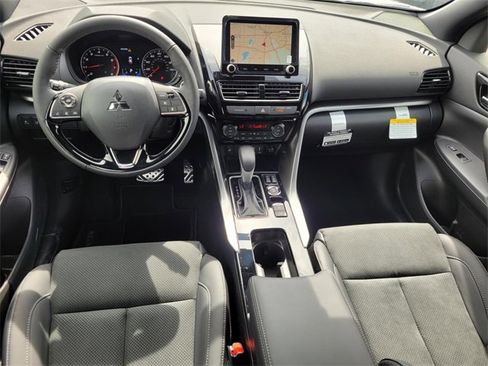 New 2025 Mitsubishi Eclipse Cross Black Edition image 12