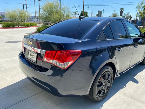 Used 2016 Chevrolet Cruze LS FWD image 4