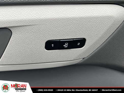 Used 2016 Chevrolet Traverse LTZ AWD/4WD image 16