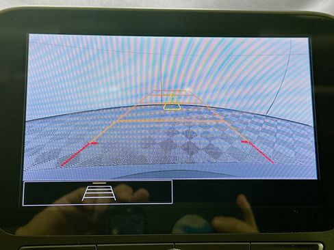 Used 2024 Chevrolet Malibu LT image 21