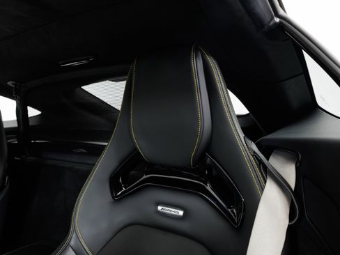 Used 2018 Mercedes-Benz AMG GT R image 12