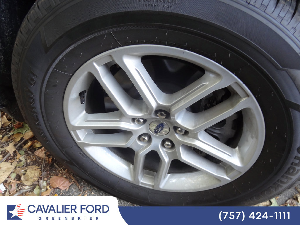 Used 2026 Ford Explorer Active AWD/4WD image 12