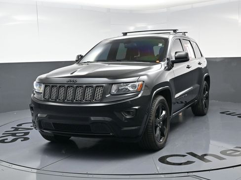 Used 2014 Jeep Grand Cherokee Altitude image 11