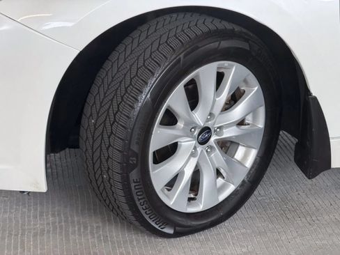 Used 2017 Subaru Legacy 2.5i Premium w/ Moonroof Package AWD/4WD image 14