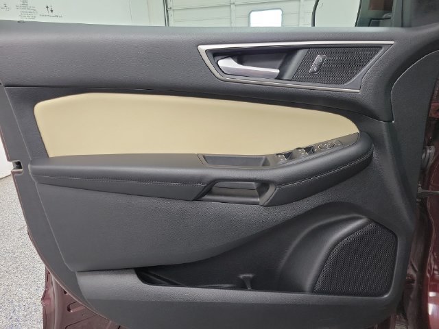 Used 2022 Ford Edge SEL w/ Convenience Package AWD/4WD image 17