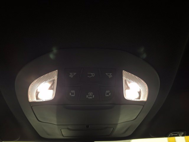 Used 2025 Chrysler Pacifica Select FWD image 47