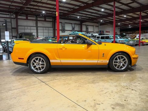 Used 2007 Ford Mustang Shelby GT500 RWD image 10