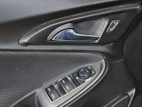 Used 2024 Chevrolet Malibu LT FWD image 29