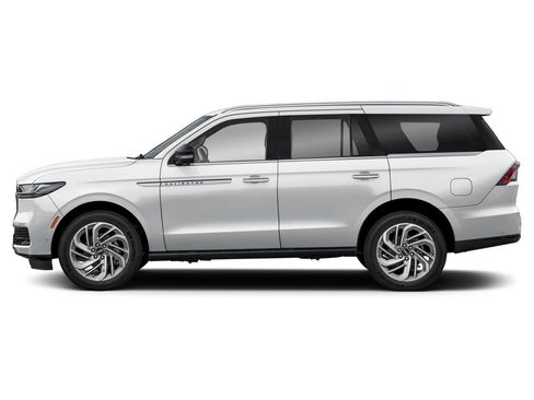 New 2025 Lincoln Navigator Reserve image 3
