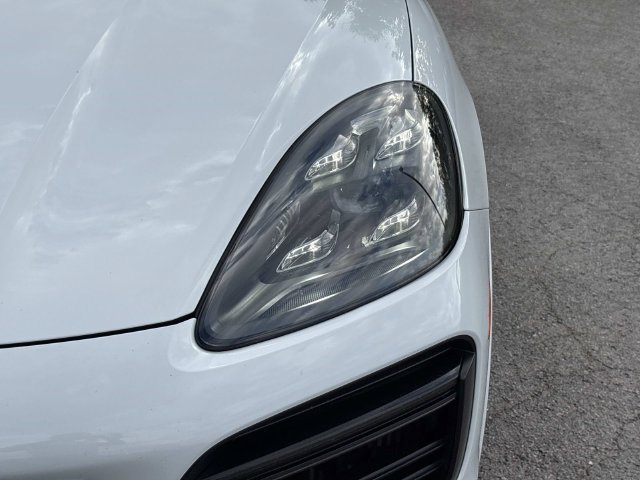Used 2019 Porsche Cayenne Turbo AWD/4WD image 10