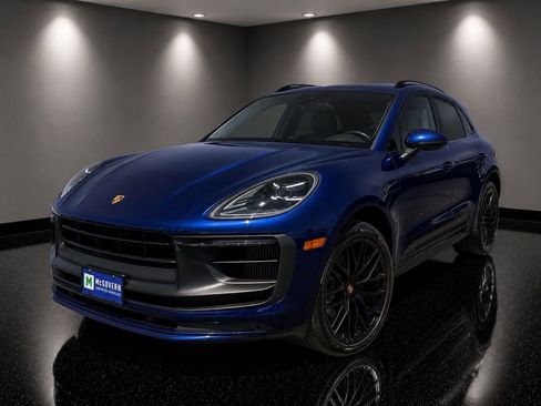 Used 2022 Porsche Macan GTS AWD/4WD image 1