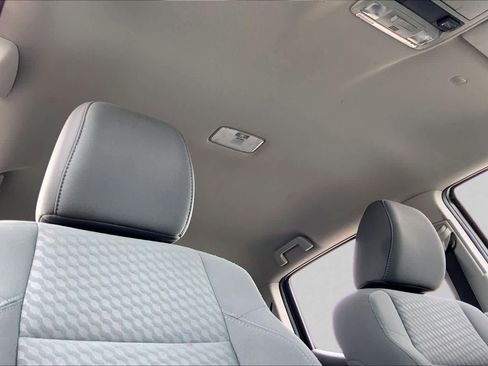 Used 2021 Toyota Tacoma SR5 RWD image 14