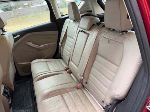 Used 2017 Ford C-MAX Energi Titanium w/ Equipment Group 501A image 22