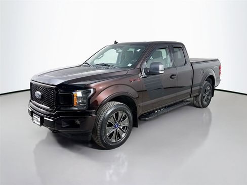 Used 2018 Ford F150 XLT w/ Equipment Group 302A Luxury image 4