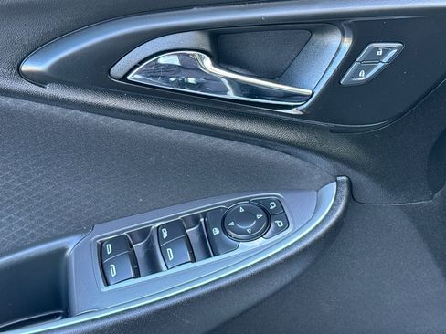 Used 2024 Chevrolet Malibu LT FWD image 13