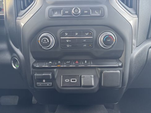 Used 2024 Chevrolet Silverado 1500 Custom w/ Turbomax Blackout Package image 28