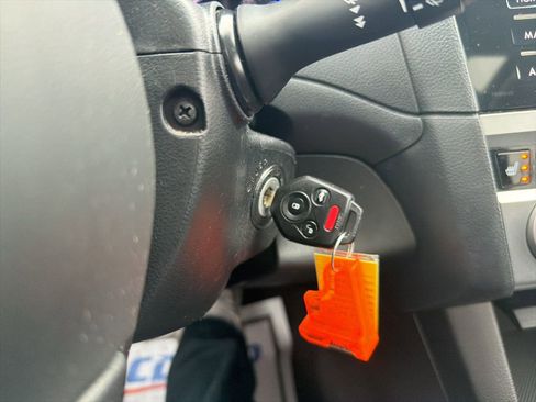 Used 2017 Subaru Outback 2.5i Premium image 17