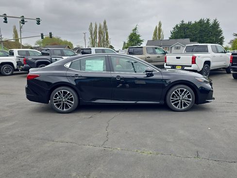 New 2026 Toyota Camry XLE image 7