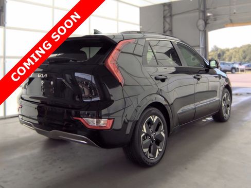 Used 2023 Kia Niro Wind w/ Wind Preserve Package FWD image 5