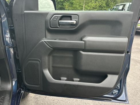 Used 2022 Chevrolet Silverado 1500 Custom w/ Safety Confidence Package RWD image 15