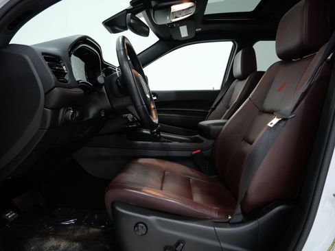 Used 2025 Dodge Durango GT AWD/4WD image 12