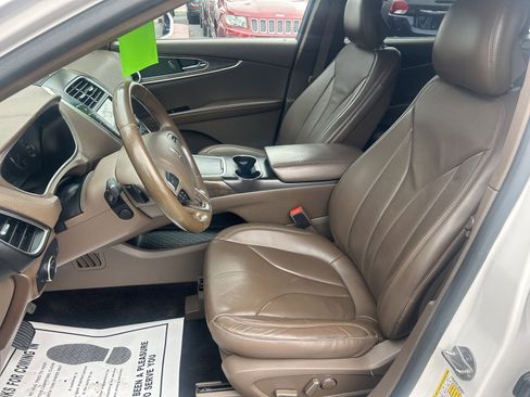 Used 2016 Lincoln MKX Reserve w/ Technology Package image 14