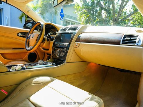 Used 2014 Jaguar XK Convertible image 36