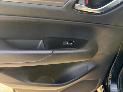 Certified 2025 MAZDA CX-5 AWD 2.5 S w/ Select Package image 21