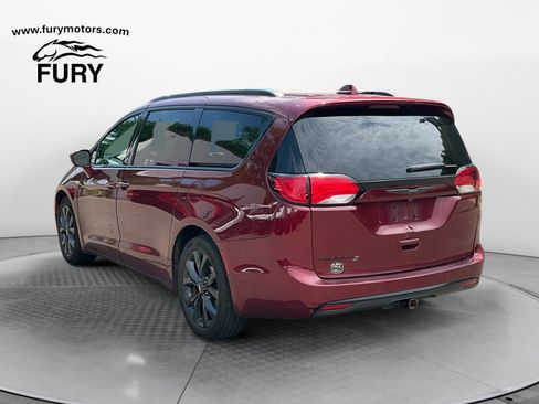 Used 2019 Chrysler Pacifica Touring Plus FWD image 5