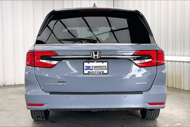 Certified 2024 Honda Odyssey Touring image 4