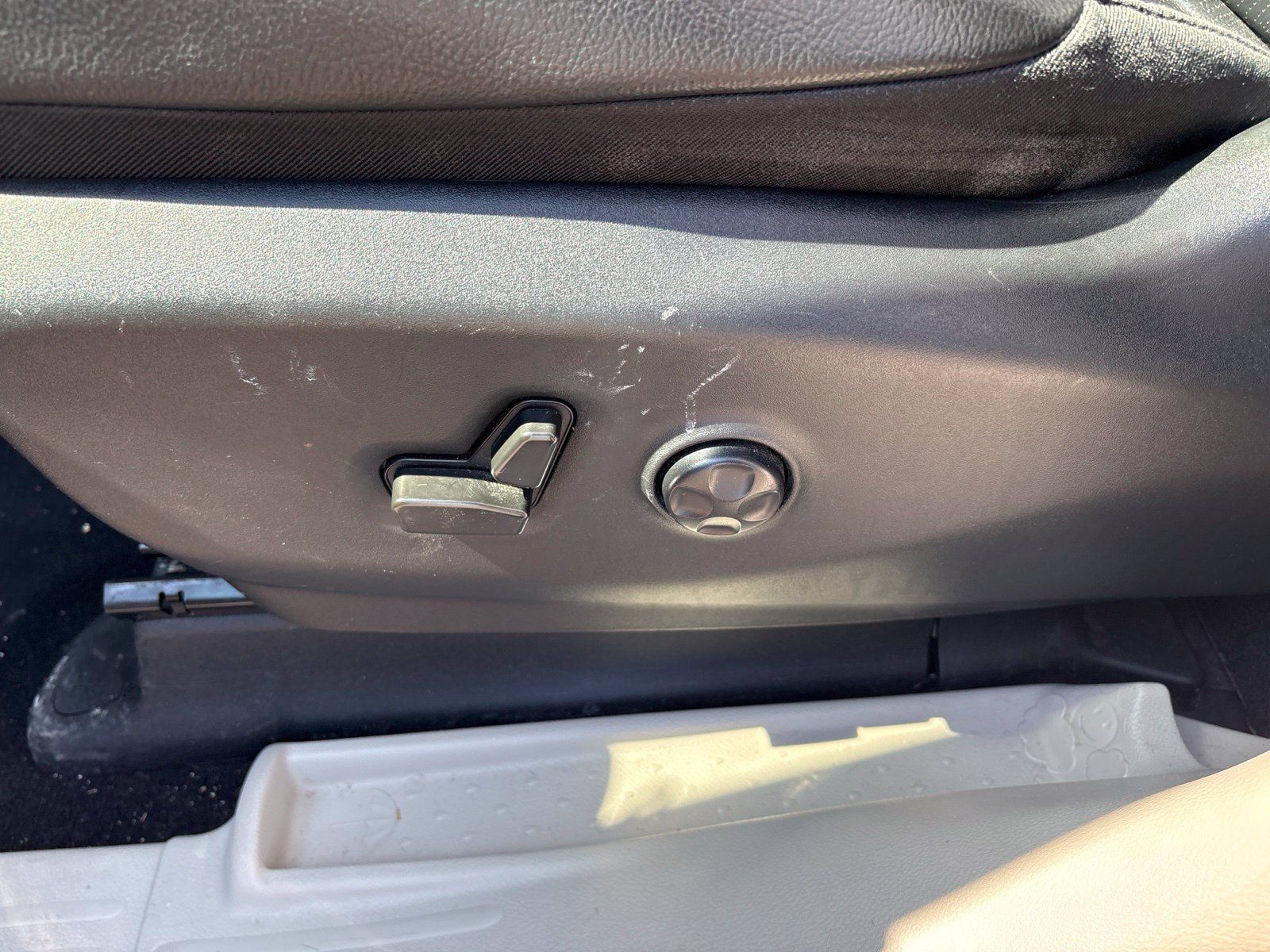 Used 2022 Chrysler Pacifica Touring-L FWD image 13