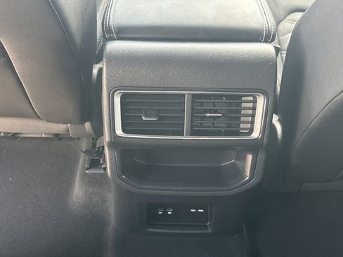 Certified 2024 Volkswagen Atlas Cross Sport SE image 14