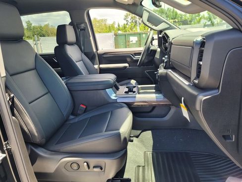 New 2025 Chevrolet Silverado 2500 LTZ w/ Z71 Chrome Sport Edition AWD/4WD image 20