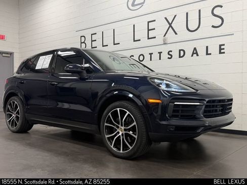 Used 2019 Porsche Cayenne AWD/4WD image 2