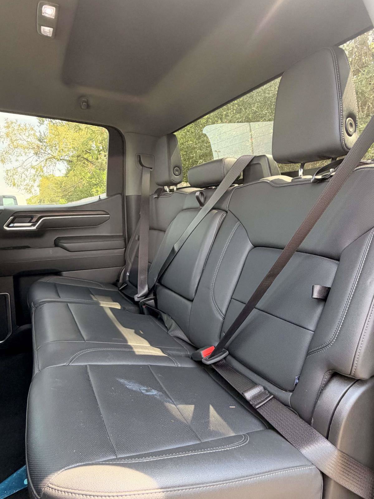 Used 2024 GMC Sierra 1500 SLT RWD image 9