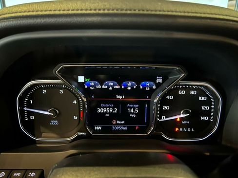 Used 2023 GMC Sierra 2500 Denali w/ Denali Black Diamond Edition image 17