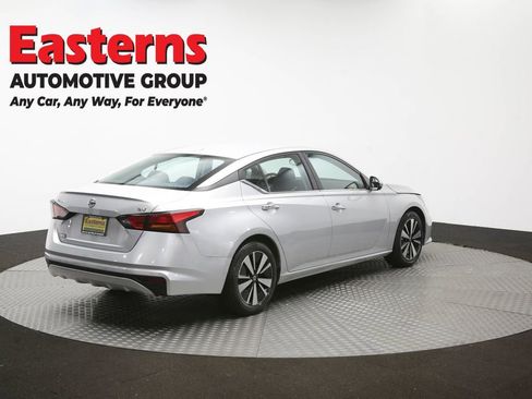Used 2022 Nissan Altima 2.5 SV FWD image 40