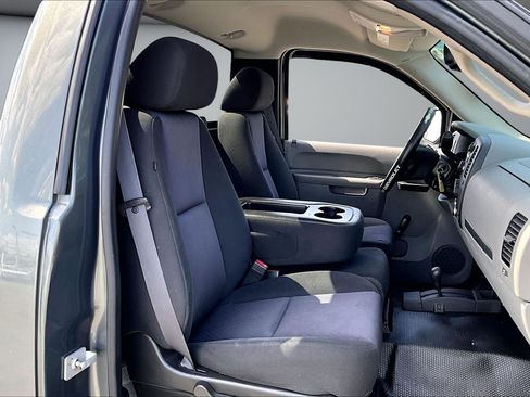 Used 2011 Chevrolet Silverado 1500 W/T image 24